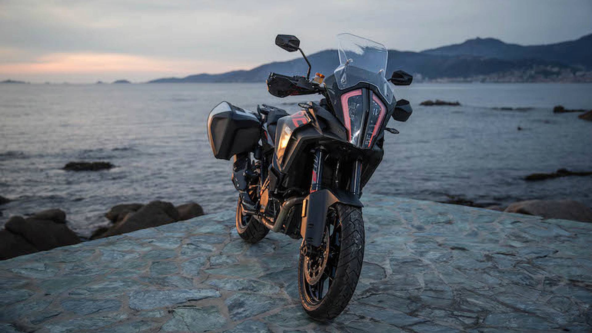 Yamaha Super Ténéré First Ride Review: Long-Distance Adventure Tested