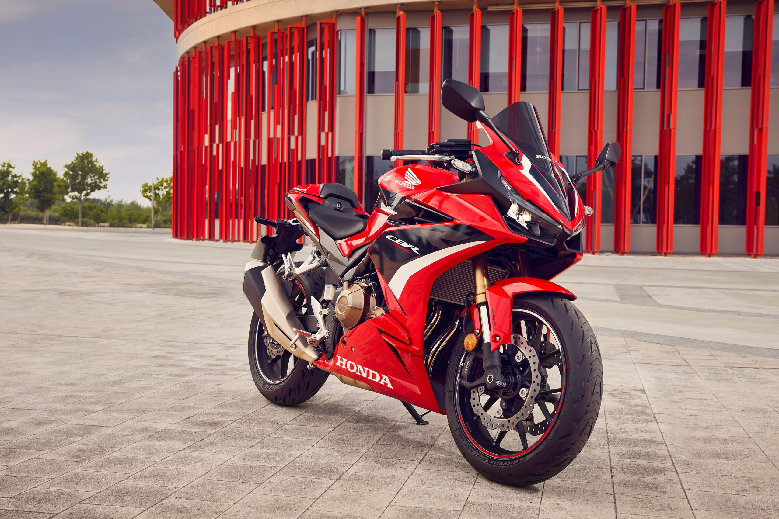 Honda CBR500R Review: Balanced Sport Performance for Daily Riders