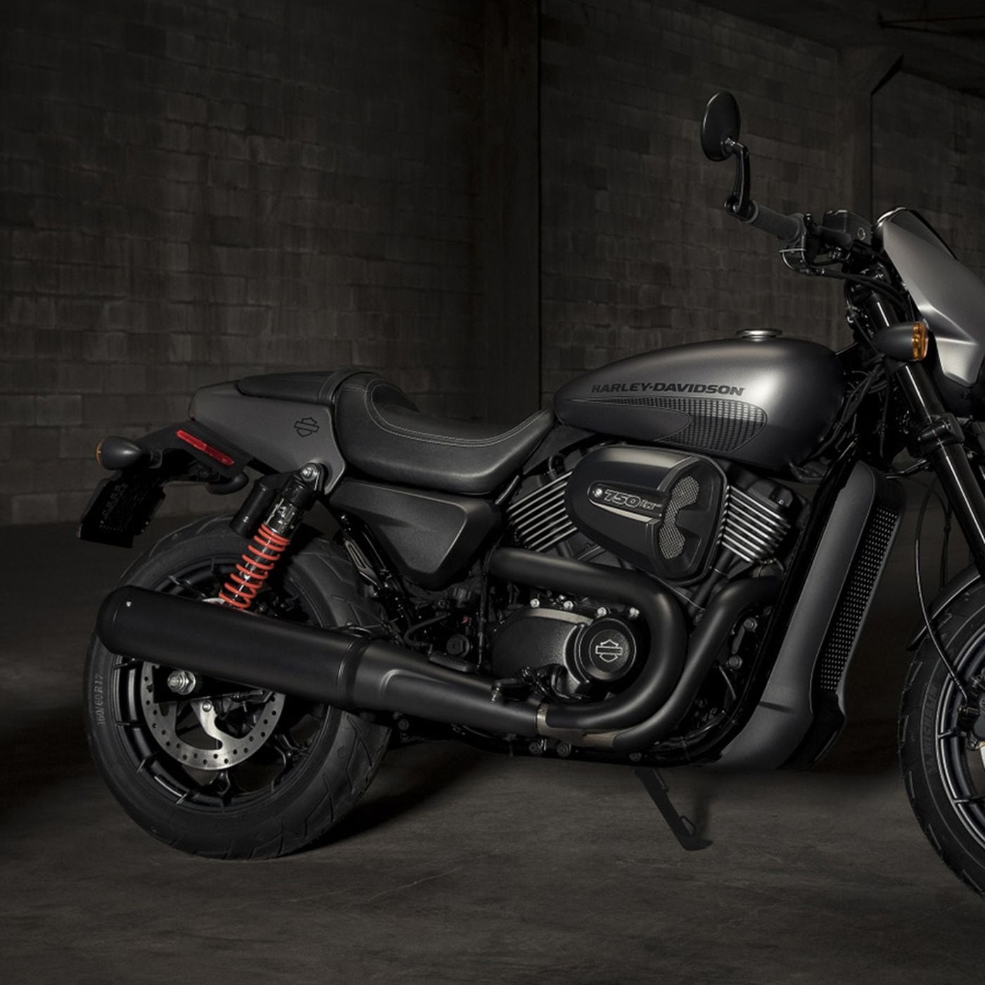 Harley-Davidson Street Rod Review: Urban Performance Cruiser