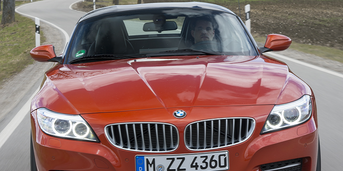 BMW R1200R Roadster Redesign: The Boxer Gets a Modern Makeover