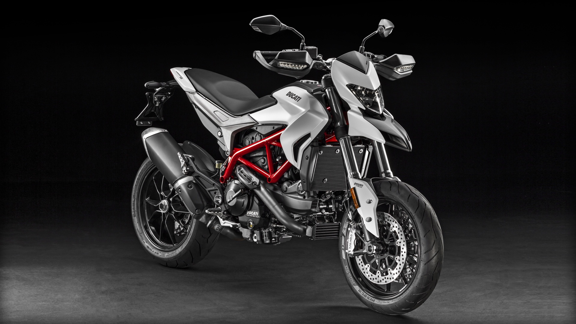 Ducati Hypermotard vs Hyperstrada: Which Fun Bike Fits Your Style?