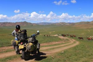 Mongolia Motorcycle Travel Guide: Remote Routes and Nomad Culture