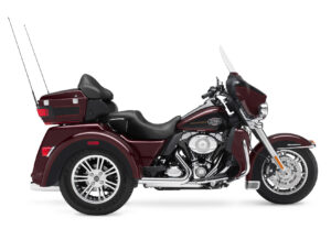 Harley Tri Glide Ultra Classic Review: Touring Comfort on Three Wheels