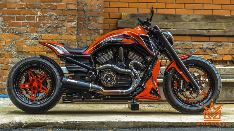 Harley-Davidson V-Rod Review: Power Cruiser With Sportbike Attitude