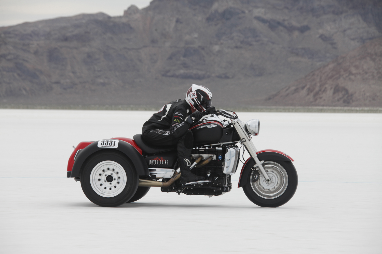 Triumph Rocket III Trike Land Speed Record: Three Wheels Insane Velocity