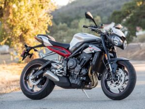 Triumph Street Triple Review: Benchmark of Middleweight Performance