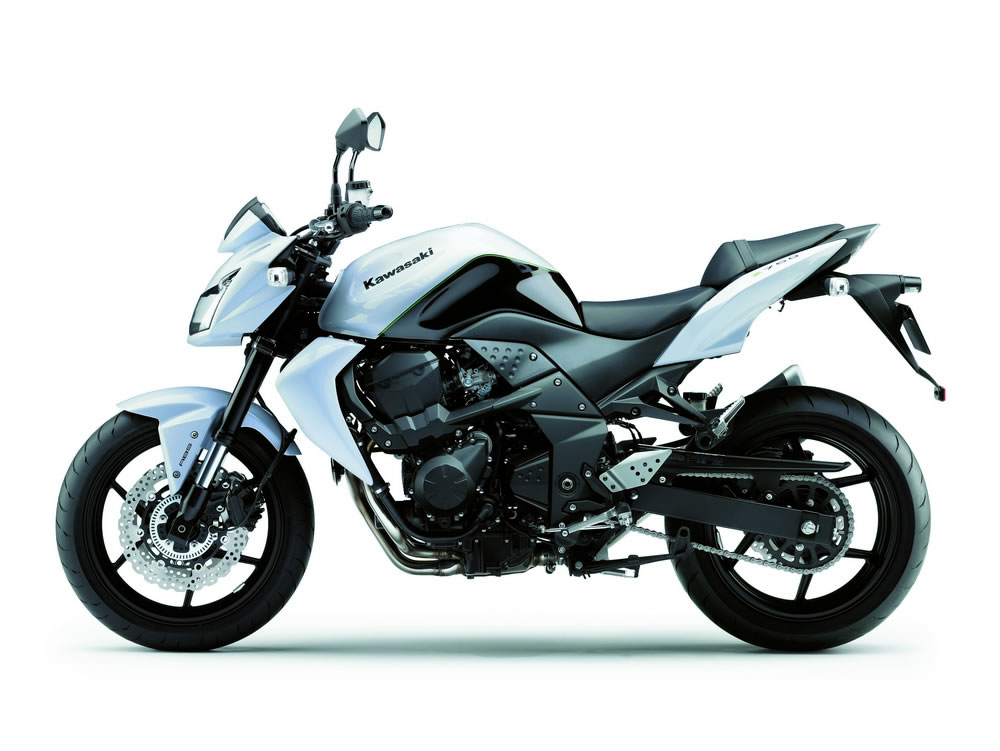 Kawasaki Z800 ABS Review: Middleweight Streetfighter Tested