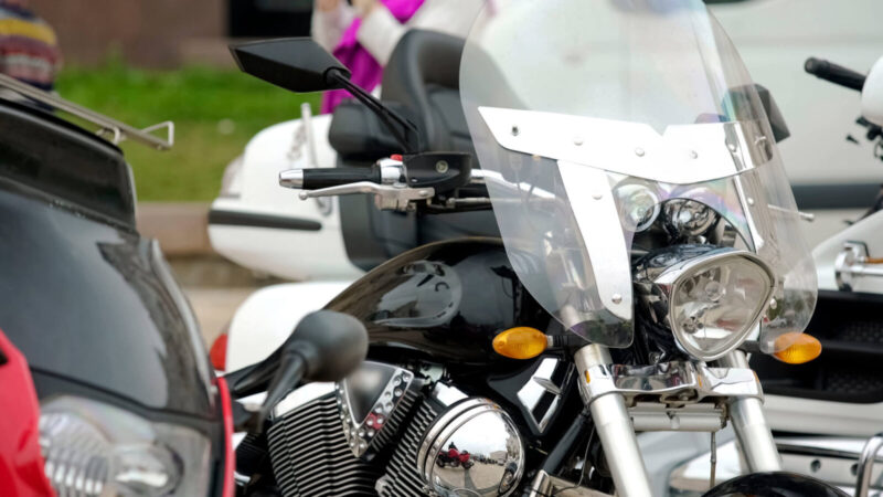 Smart Motorcycle Windshields: Can Augmented Displays Improve Safety?