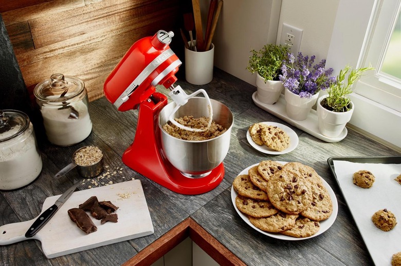 Motorcycle Tech Gadgets Worth Buying: Useful Gizmos for Riders