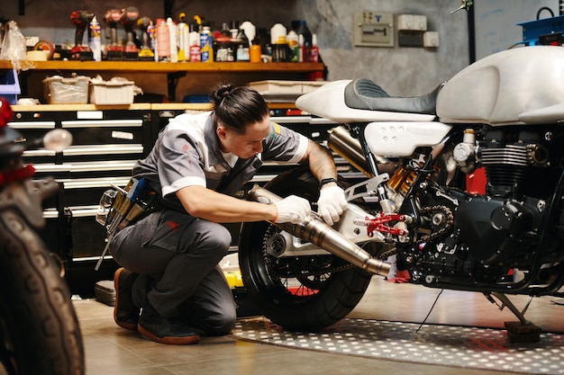 Motorcycle Scan Tools Explained: Diagnosing Problems the Smart Way