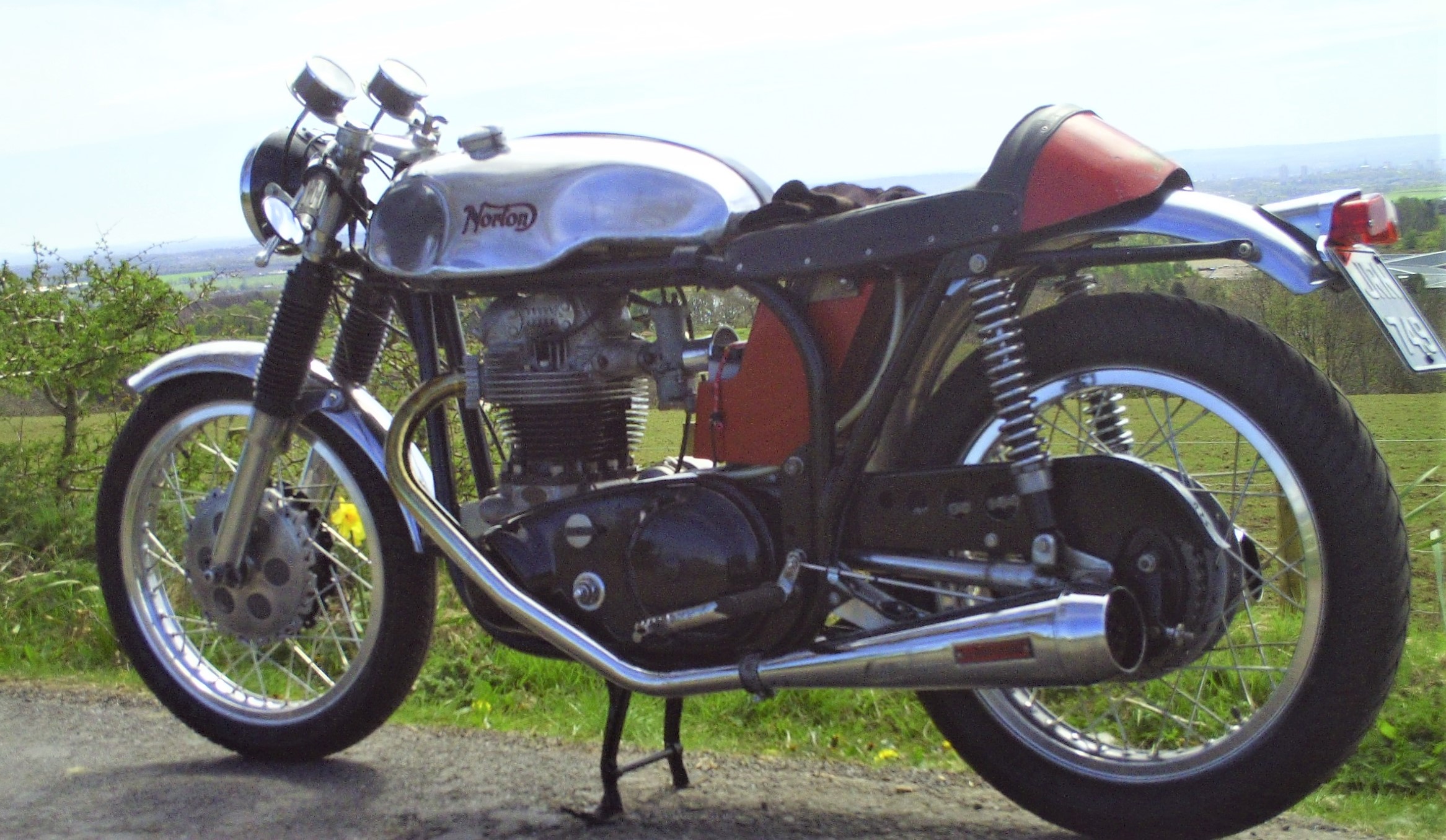Norton Dominator SS Canadian Premiere: Classic Name Modern Power