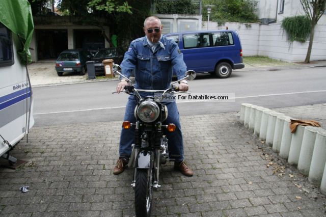 Royal Enfield Bullet Classic EFI Review: Old-School Style With Modern Tech