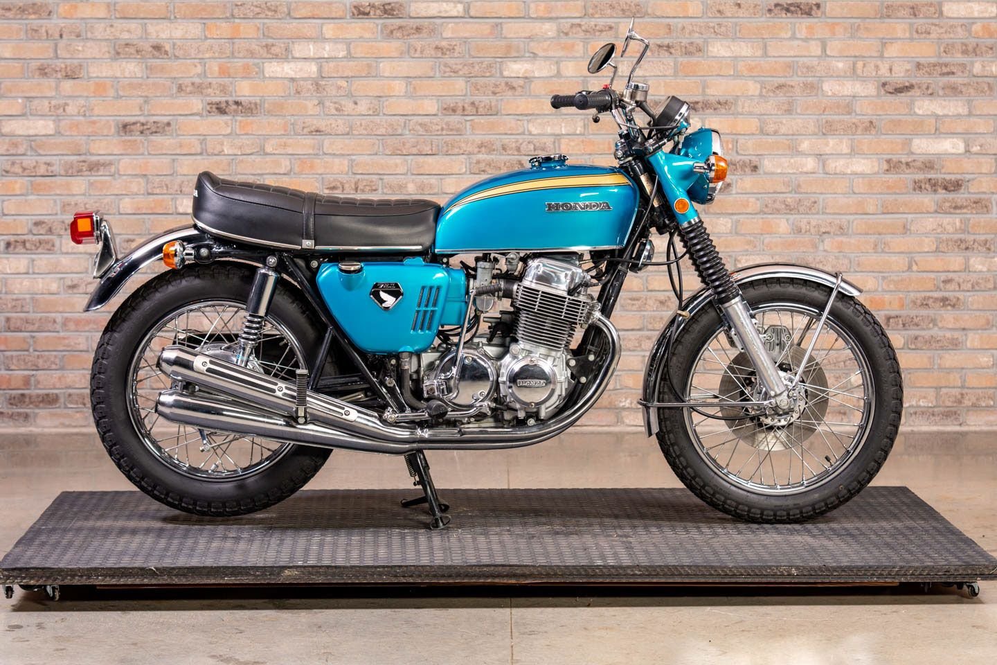 1970 Honda CB750—The First Superbike That Shocked the World