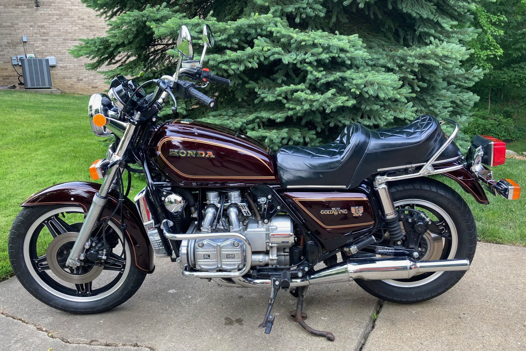 1981 Honda GL1100 Goldwing—Comfort vs Power Debate