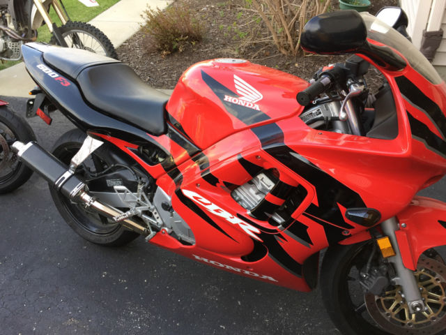 1998 Honda CBR600 F3—90s Supersport Legend