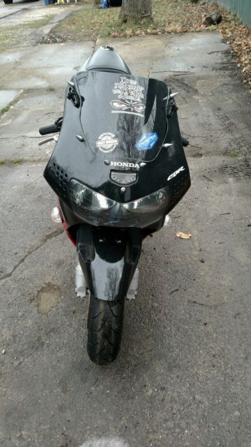 1998 Honda CBR900RR—Still a Street Weapon Today?