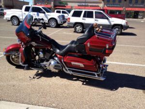 2006 Harley Electra Glide vs Ultra Classic—Touring Battle