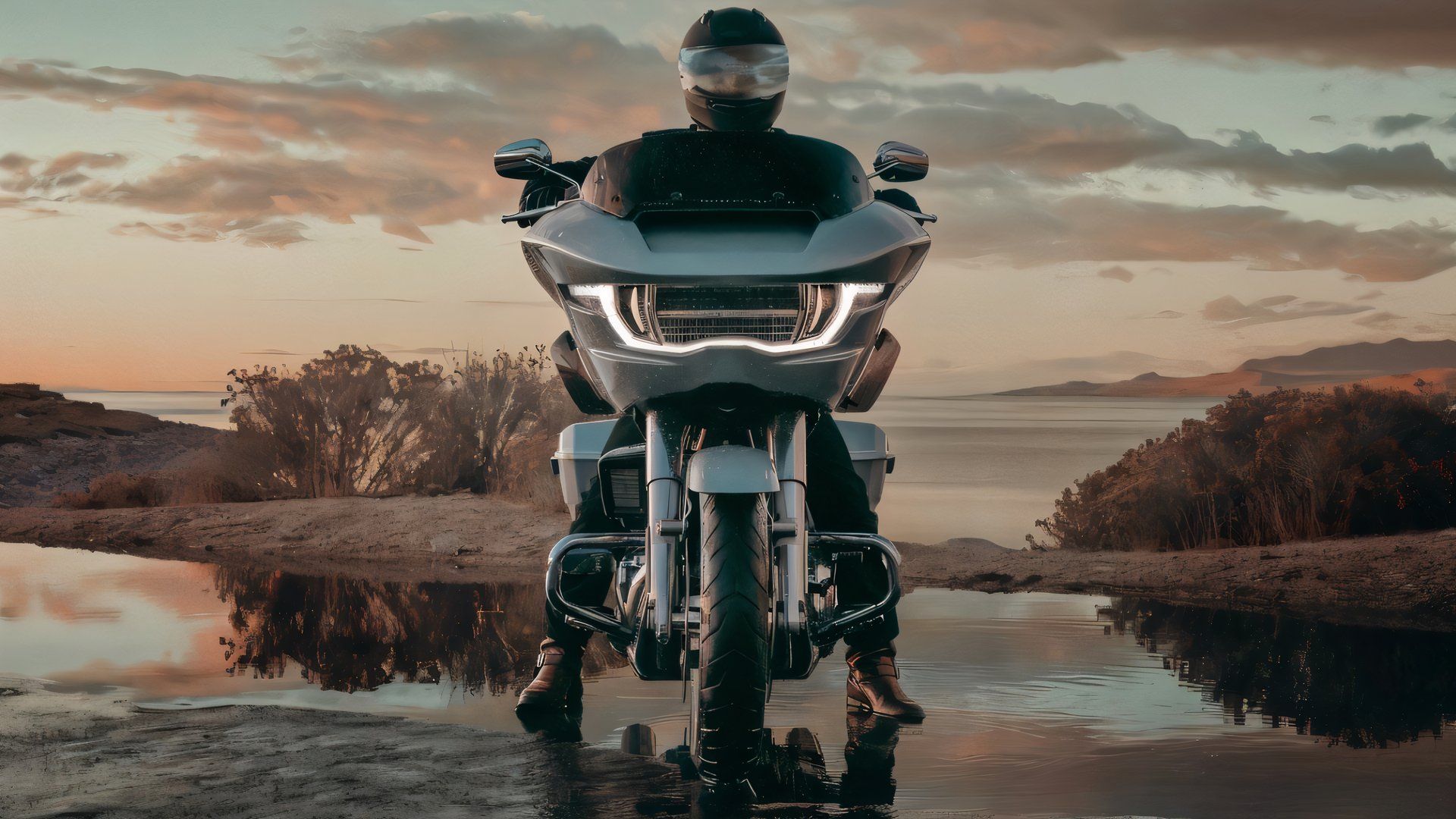2010 Harley Road Glide vs Street Glide—Which Wins?