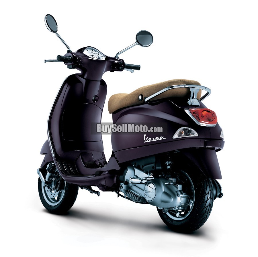 2008 Vespa LX150—Classic Scooter Charm