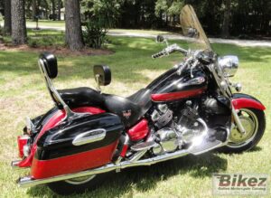 2005 Yamaha Royal Star Deluxe vs Tour Deluxe—Which One Wins?