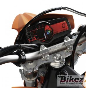 2008 KTM 690 Enduro R vs Duke—Which One Dominates?