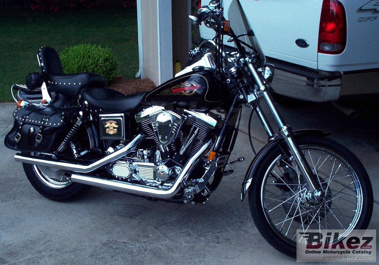 1997 Dyna Super Glide vs Wide Glide—Which One Wins?