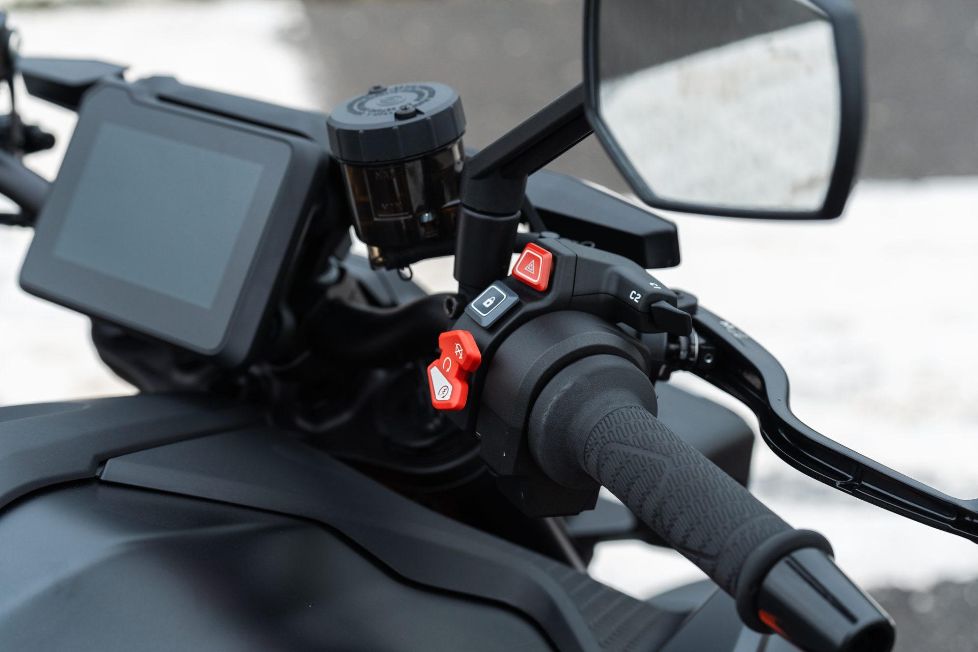 KTM 1390 Super Duke R—0–60 Acceleration Shock