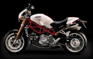 2009 Ducati Monster 696—Top Speed & Real Performance
