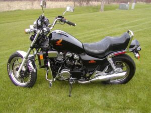 1984 Honda Magna V30 vs V65—Power Cruiser Showdown