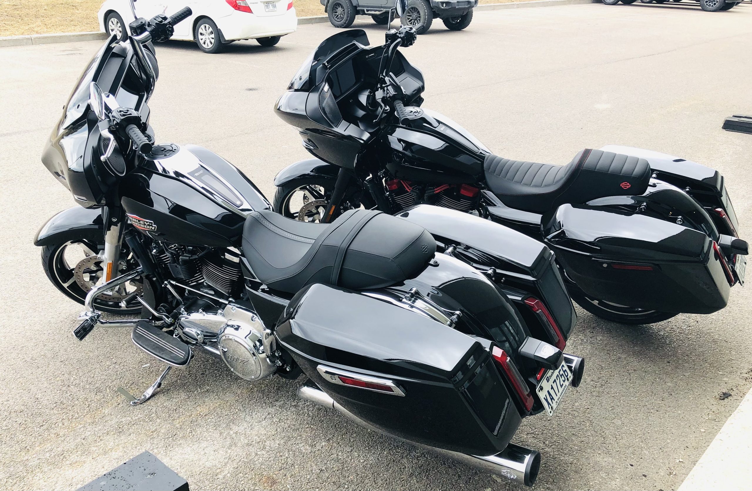 2006 Street Glide vs Road Glide—Which Ride Wins?
