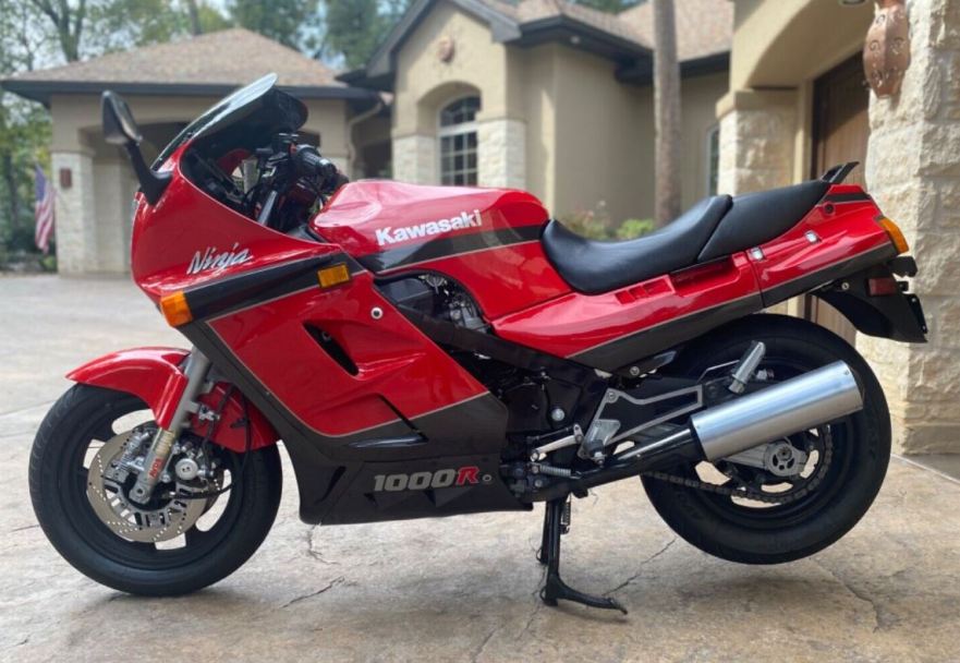 1986 Kawasaki Ninja 1000R—Vintage Speed Machine