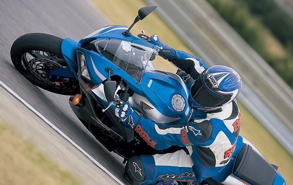 2007 Middleweight Showdown—CBR600RR vs GSX-R600