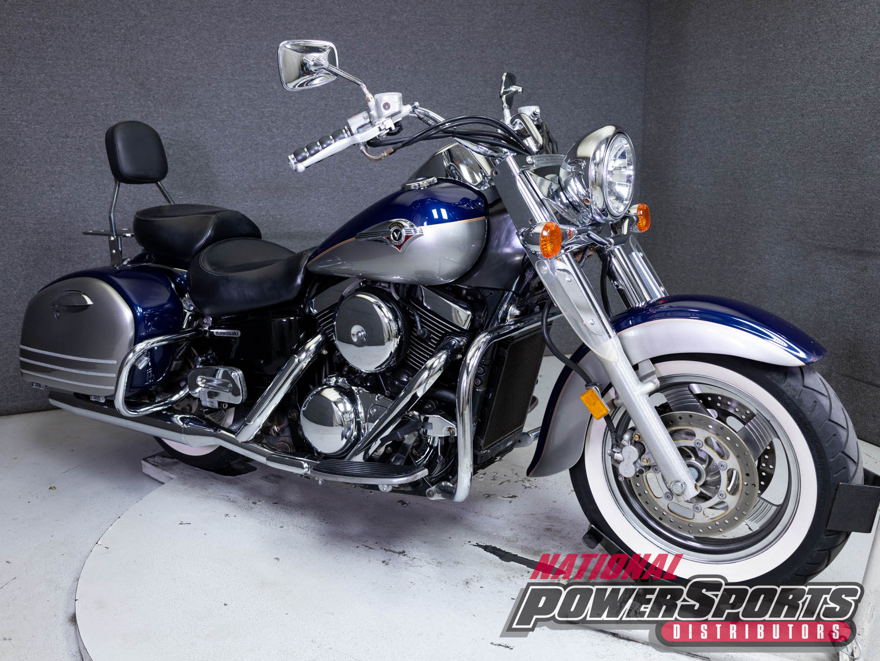 2004 Kawasaki Vulcan 750 vs 1500—Cruiser Showdown