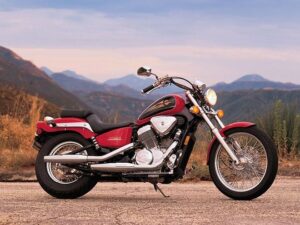1999 Honda Shadow 600 VLX vs 1100 ACE—Cruiser Showdown