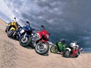 2005 Middleweight Showdown—CBR600RR vs GSX-R600 vs ZX6R