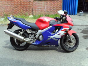 1999 Honda CBR600 F4—The Perfect 90s Sportbike?