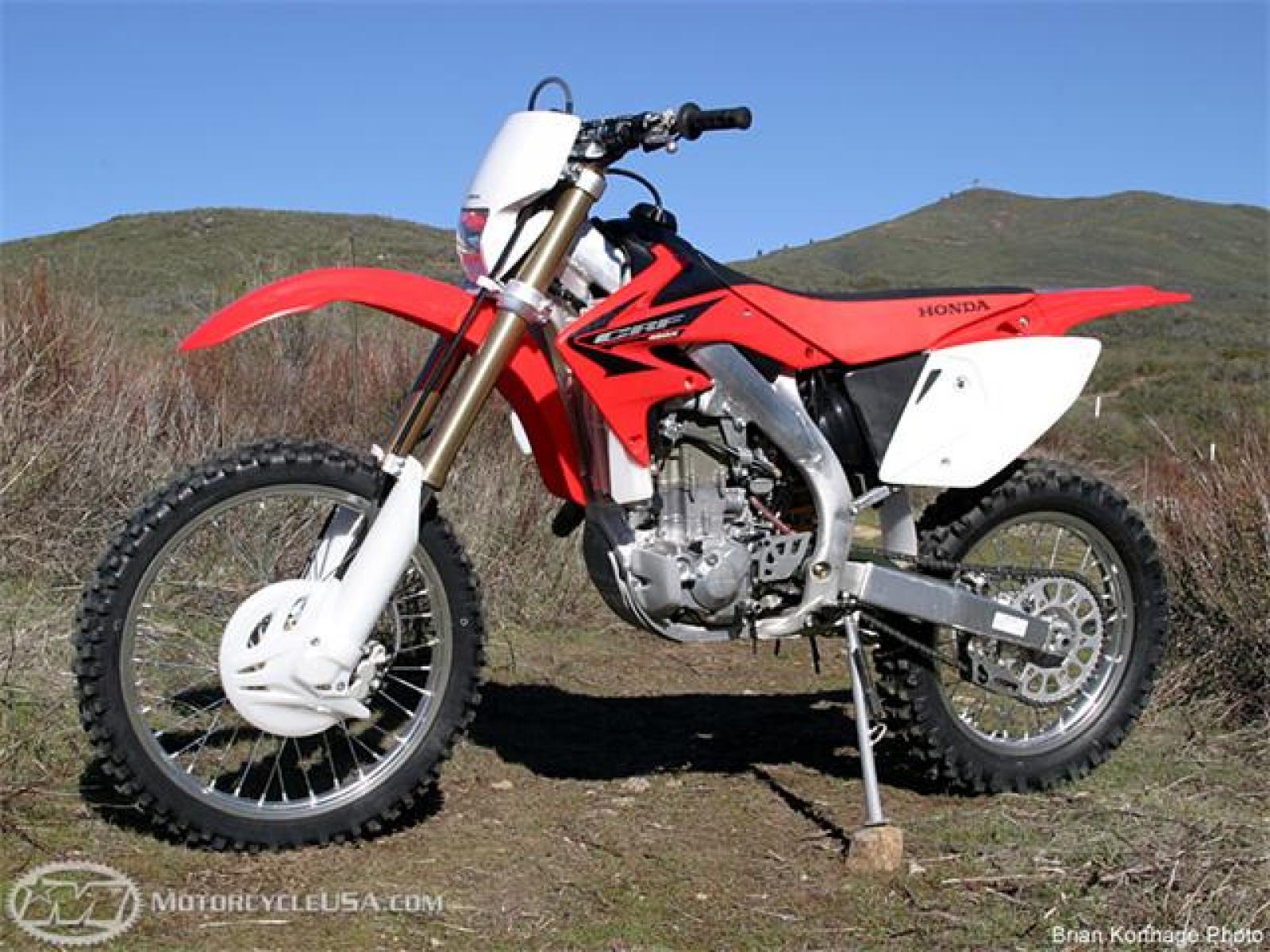 2005 Honda CRF450 & 450X—Off-Road Beast Comparison