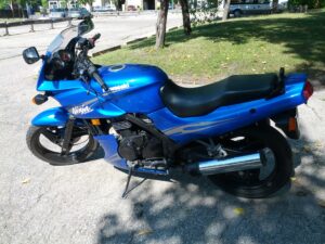 2005 Kawasaki Ninja 500 vs 650R—Which Should You Buy?