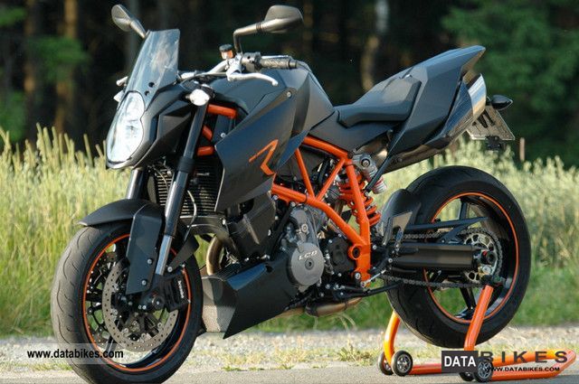 2008 KTM Super Duke 990—Naked Bike Madness