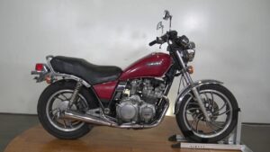 1982 Yamaha Maxim vs Seca (550 650 750)—Which Wins?