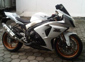 2009 Suzuki GSX-R1000—Still a Street Monster?