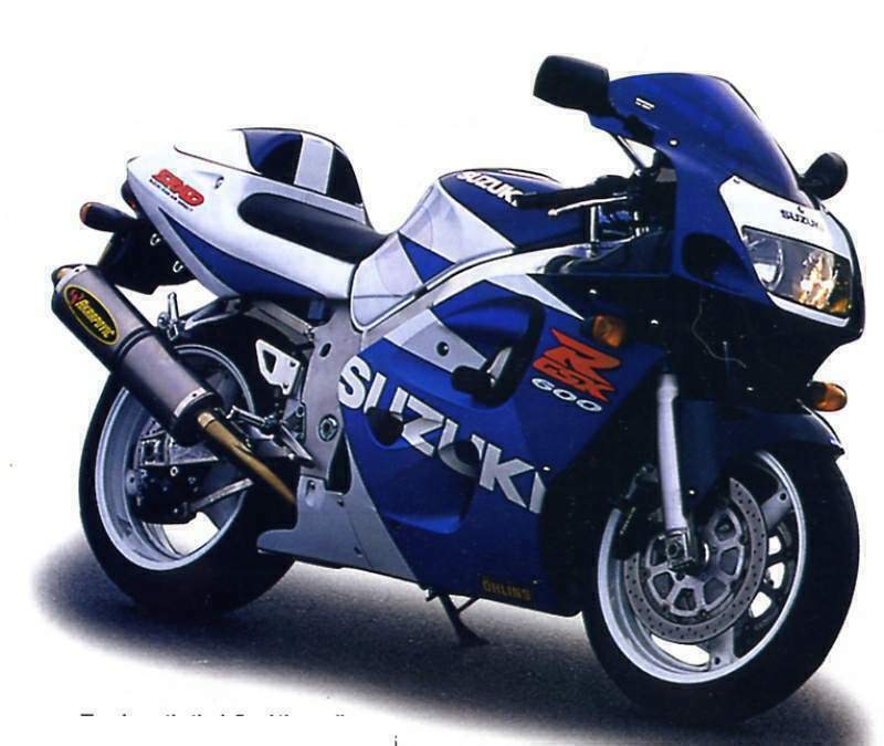1998–1999 Suzuki GSX-R750 vs GSX-R600—Which One Wins?