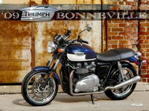 2009 Triumph Bonneville T100 vs SE—Modern Classic Battle