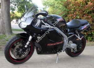 1998 Triumph Daytona T595—British Superbike Reborn
