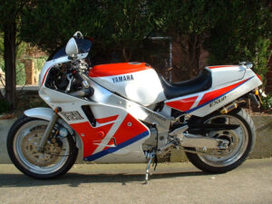1990 Yamaha FZR1000—Still a Rocket Today?