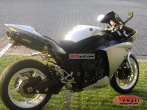 2009 Yamaha R1—HP Specs & Top Speed
