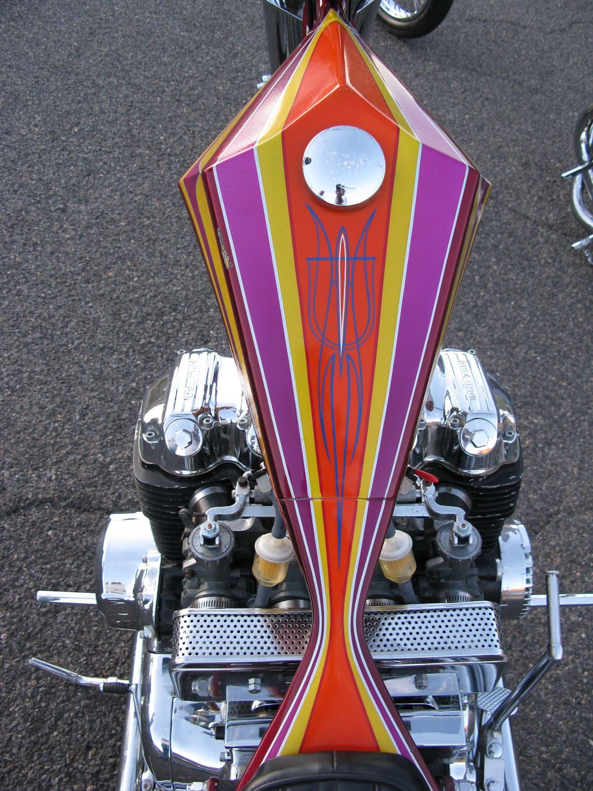 How to Paint a Vintage Style Metal Flake Chopper Tank